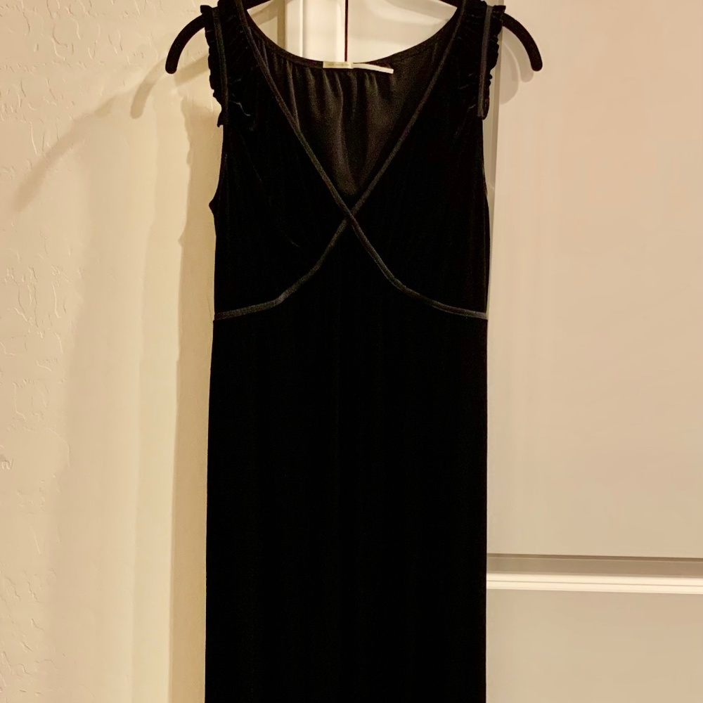 MAX STUDIO VELVETY SLEEVELESS LONG DRESS  Sz Large Piping Accent & Sleeve Ruffle